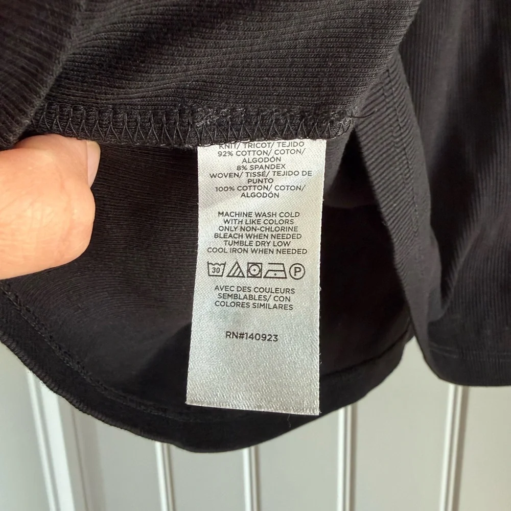 LOFT black puff sleeve ribbed Henley, size M - Picture 5 of 5